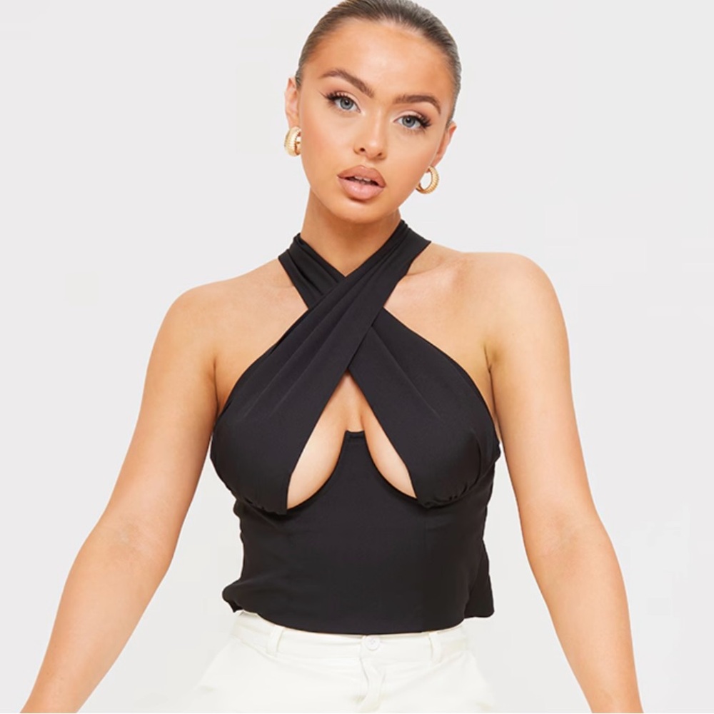 PRETTYLITTLETHING - PLT Woven Cross Over Zip Top